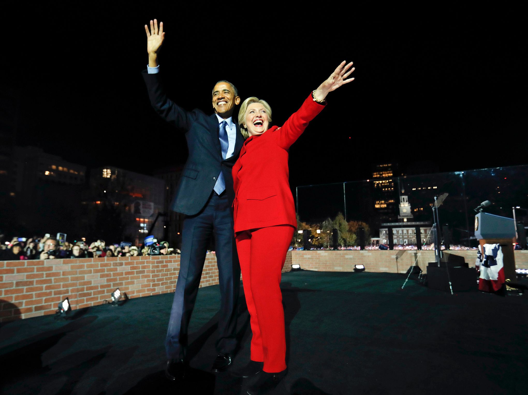 2040px x 1525px - As campaign closes, the Obamas pass the torch to Clinton | The Seattle Times