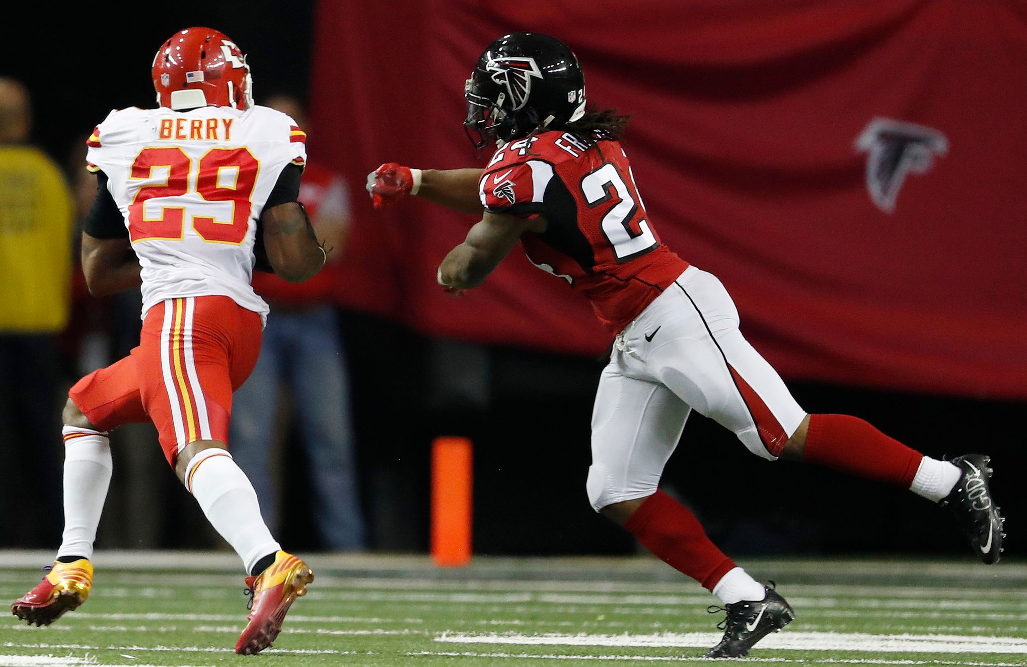 Eric Berry has a homecoming for the ages in Atlanta