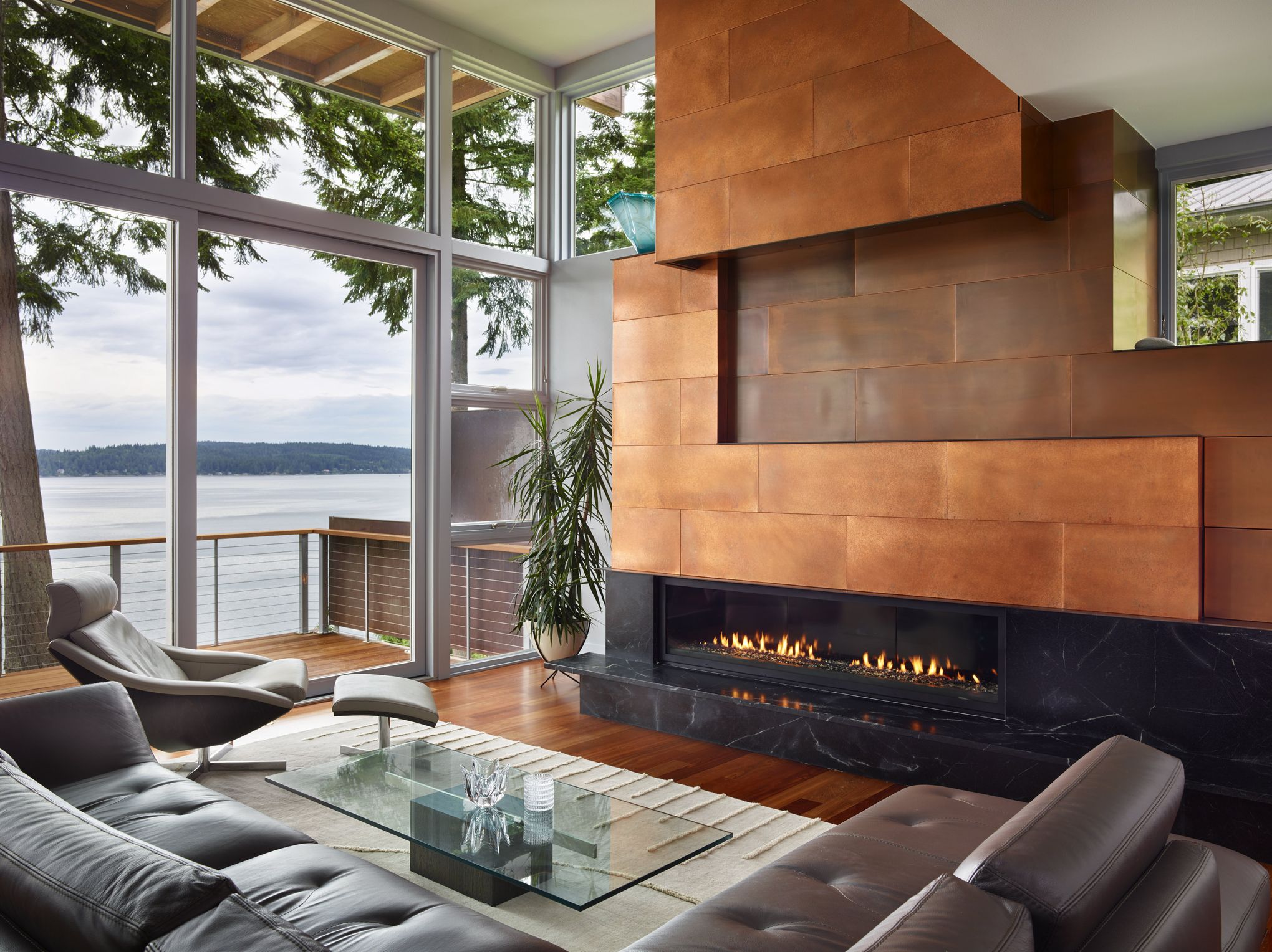 Inside a Home of Minimalist Perfection on Fire Island — BROMLEY CALDARI  ARCHITECTS, image size:2040x1528