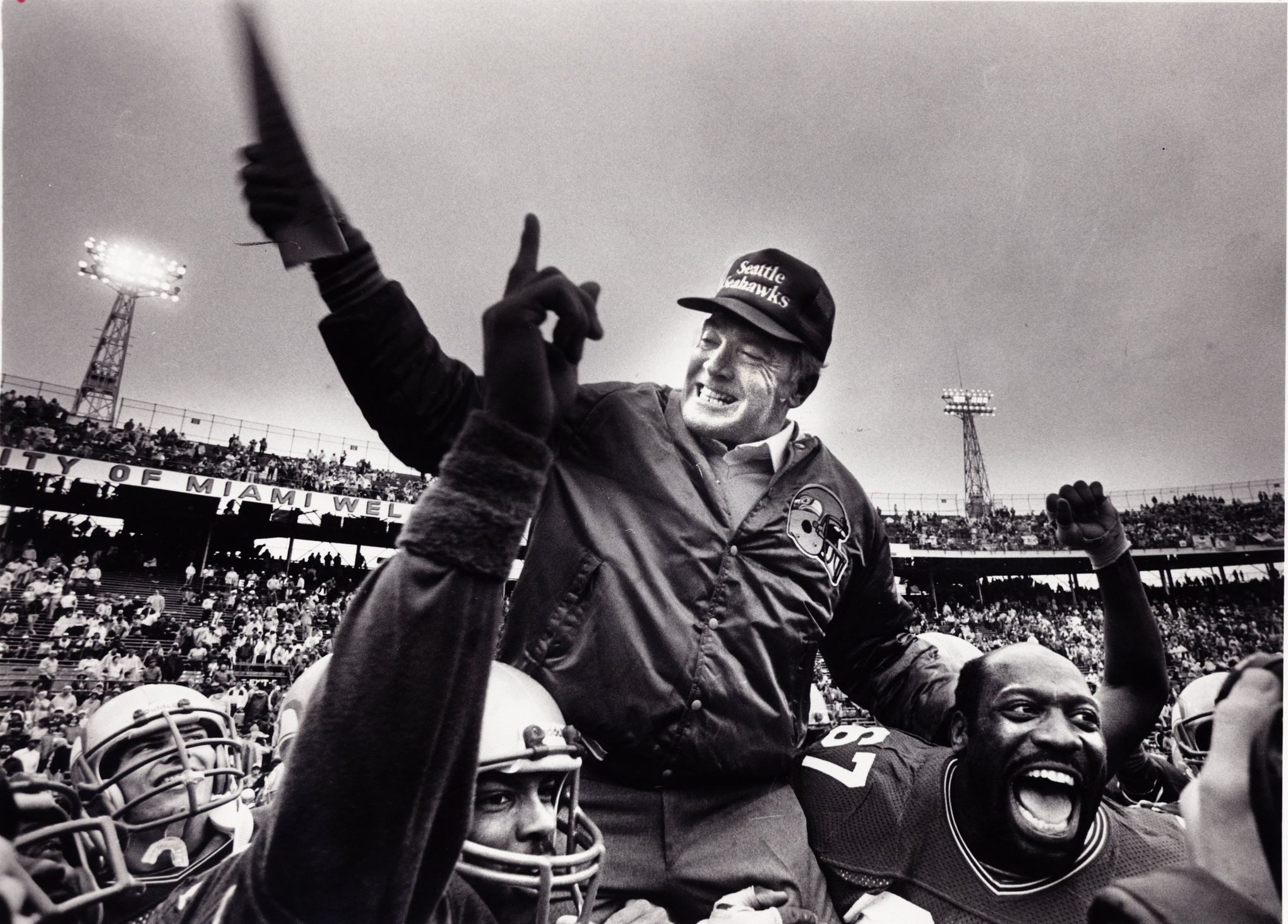 Former Seattle Seahawks head coach Jack Patera passes away - Field Gulls