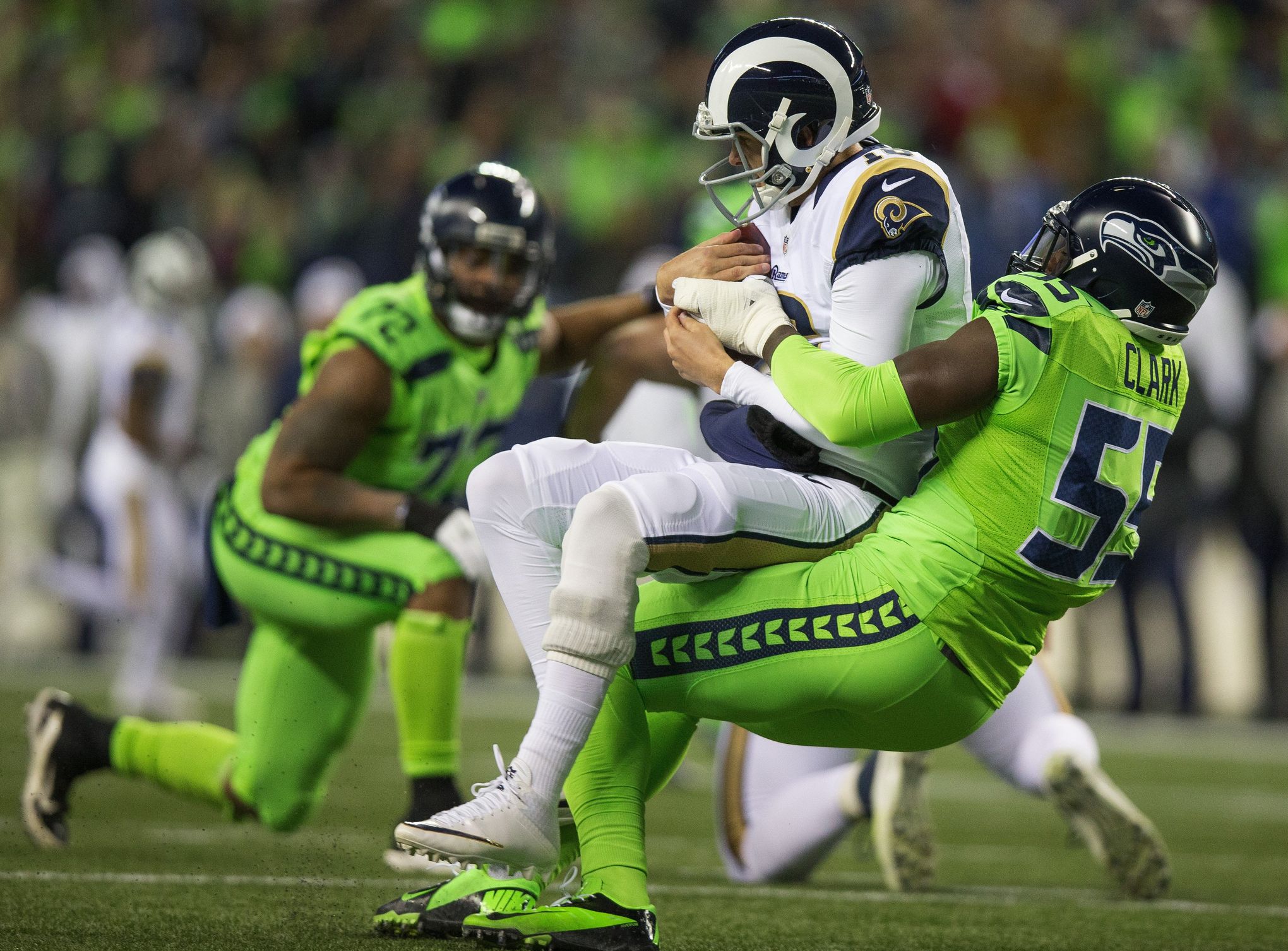 NFL: New concussion protocols fail with Rams' Case Keenum