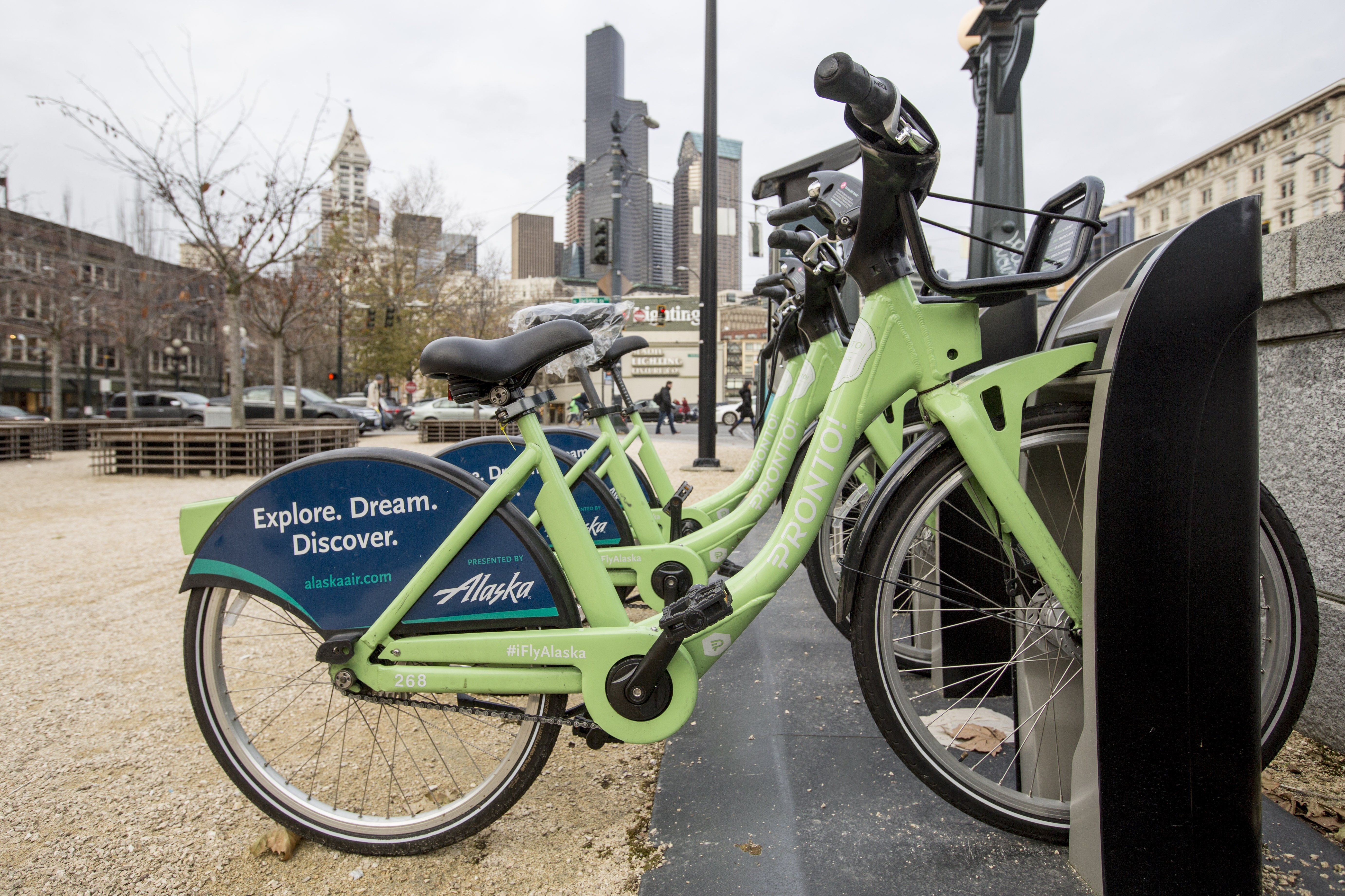 Will helmet law kill Seattle s new bike share program The Seattle