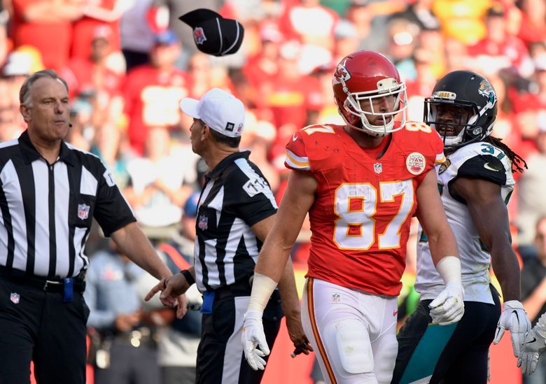 NFL analyst addresses referees' missed calls on Kansas City Chiefs