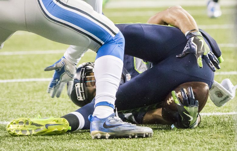 Jimmy Graham's Turn-Around One-Handed Grab!