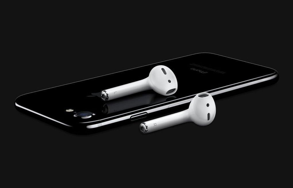 Apple EarPods with Lightning Connector Review, by Alex Rowe