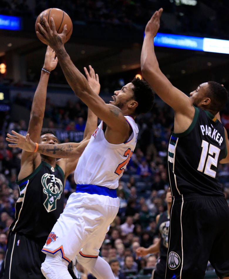 Knicks' Derrick Rose misses game for unknown reason