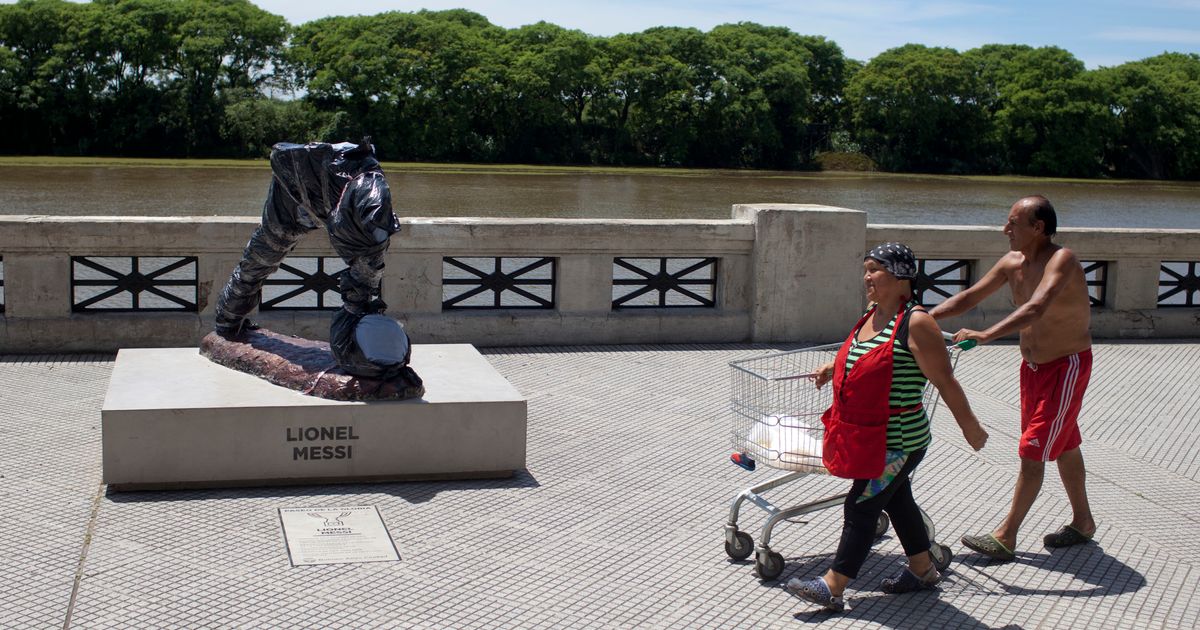 Lionel Messi presented with statue that will be placed next to