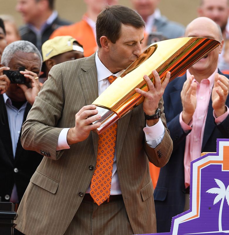 Thousands turn out for Clemson football parade, celebration | The Seattle  Times