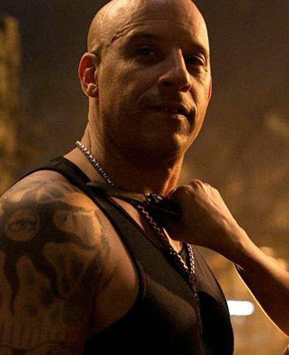 Vin Diesel Saffiche Instagram Quasi Nu Et Très Musclé  Vin Diesel Lion  Tattoo  Free Transparent PNG Download  PNGkey