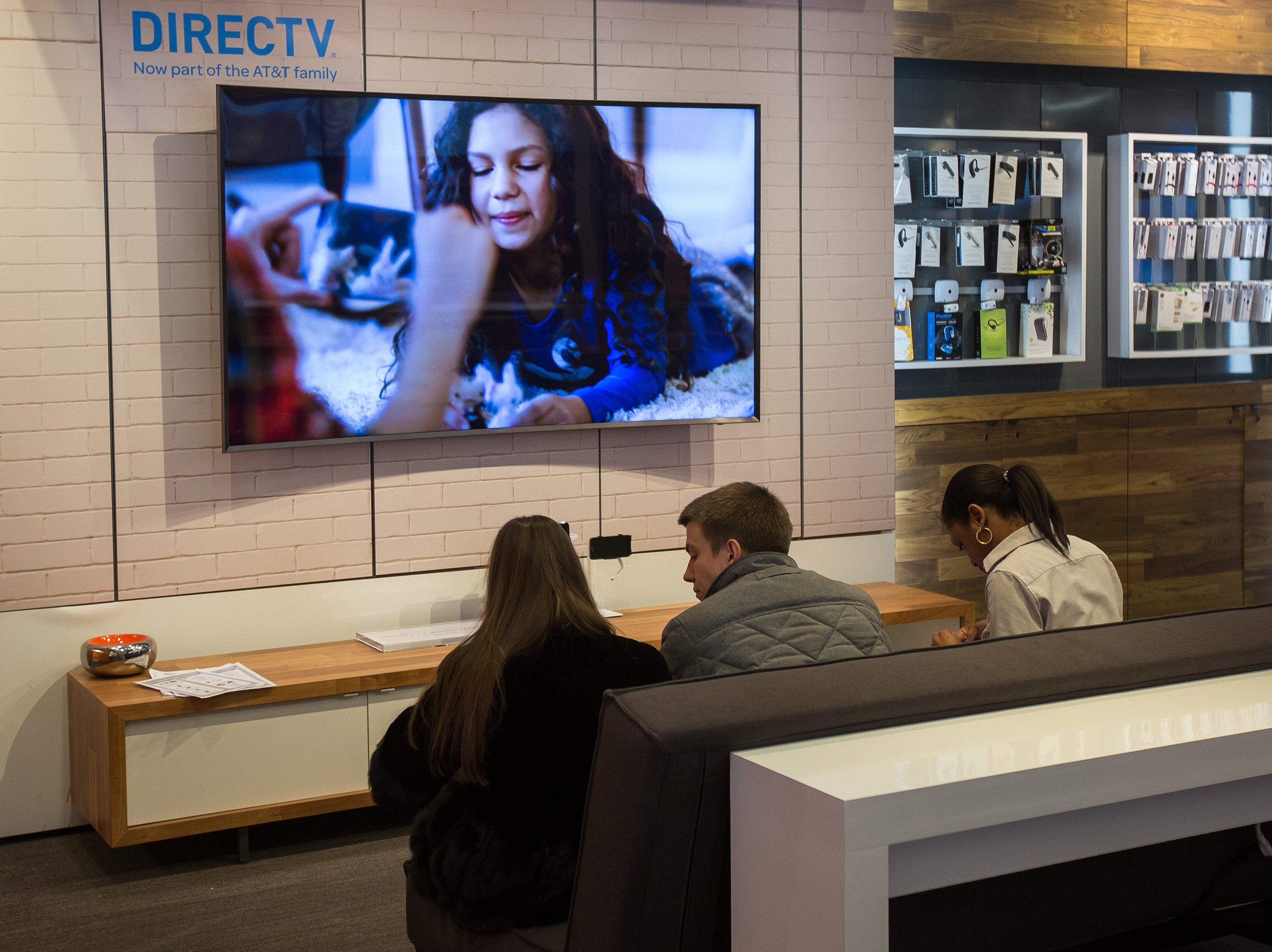 DIRECTV Review: Satellite and Internet Plans