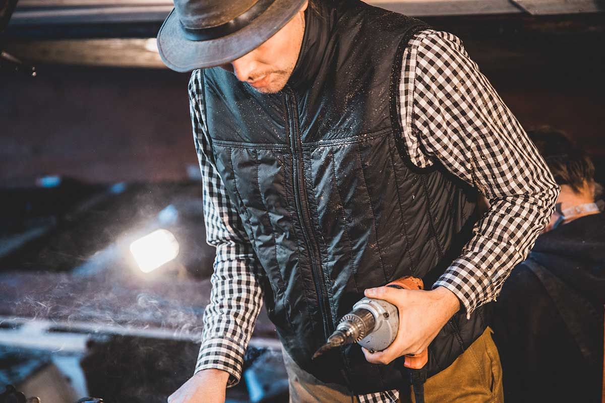 Filson ultra hotsell light vest raven