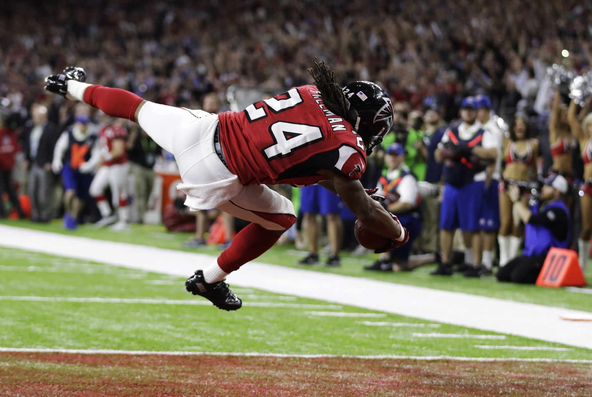 Devonta Freeman Injury: Updates on Falcons RB's Concussion and