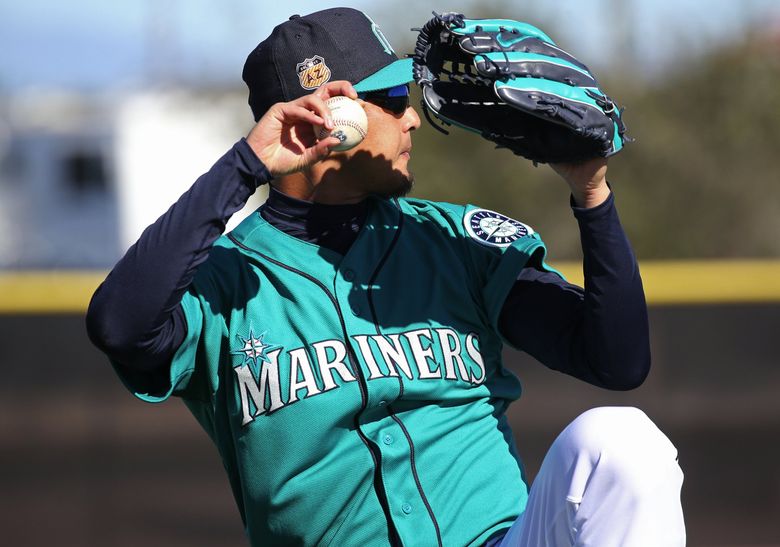 Hisashi Iwakuma re-signs with Seattle Mariners - ESPN - Stats