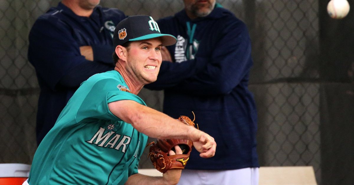 Mariners Announce Spring Training Roster Moves