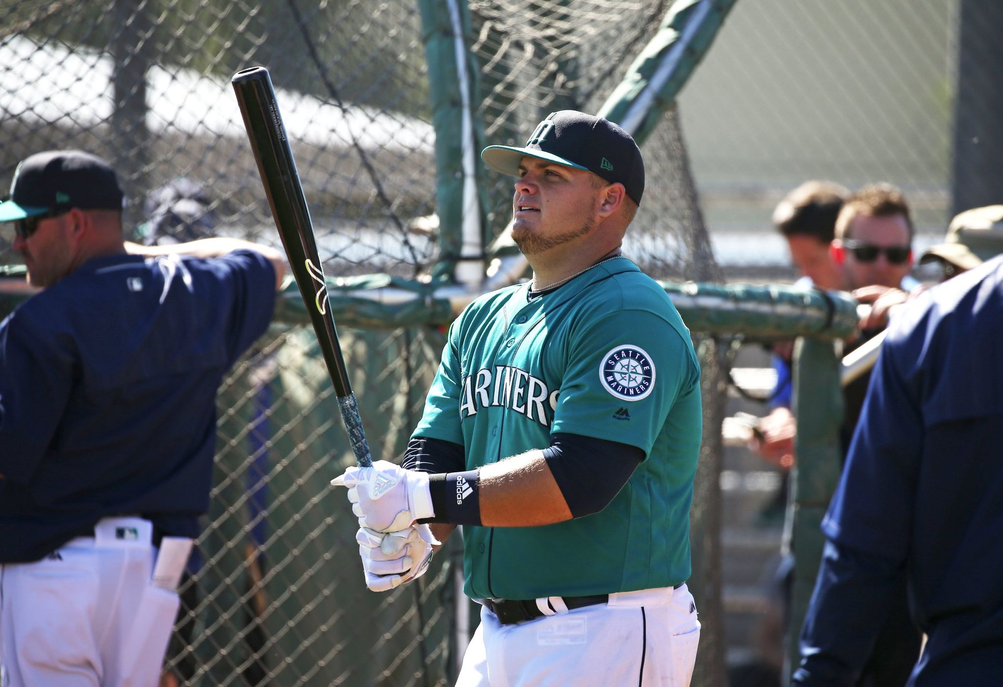 Mariners option Daniel Vogelbach to Triple-A