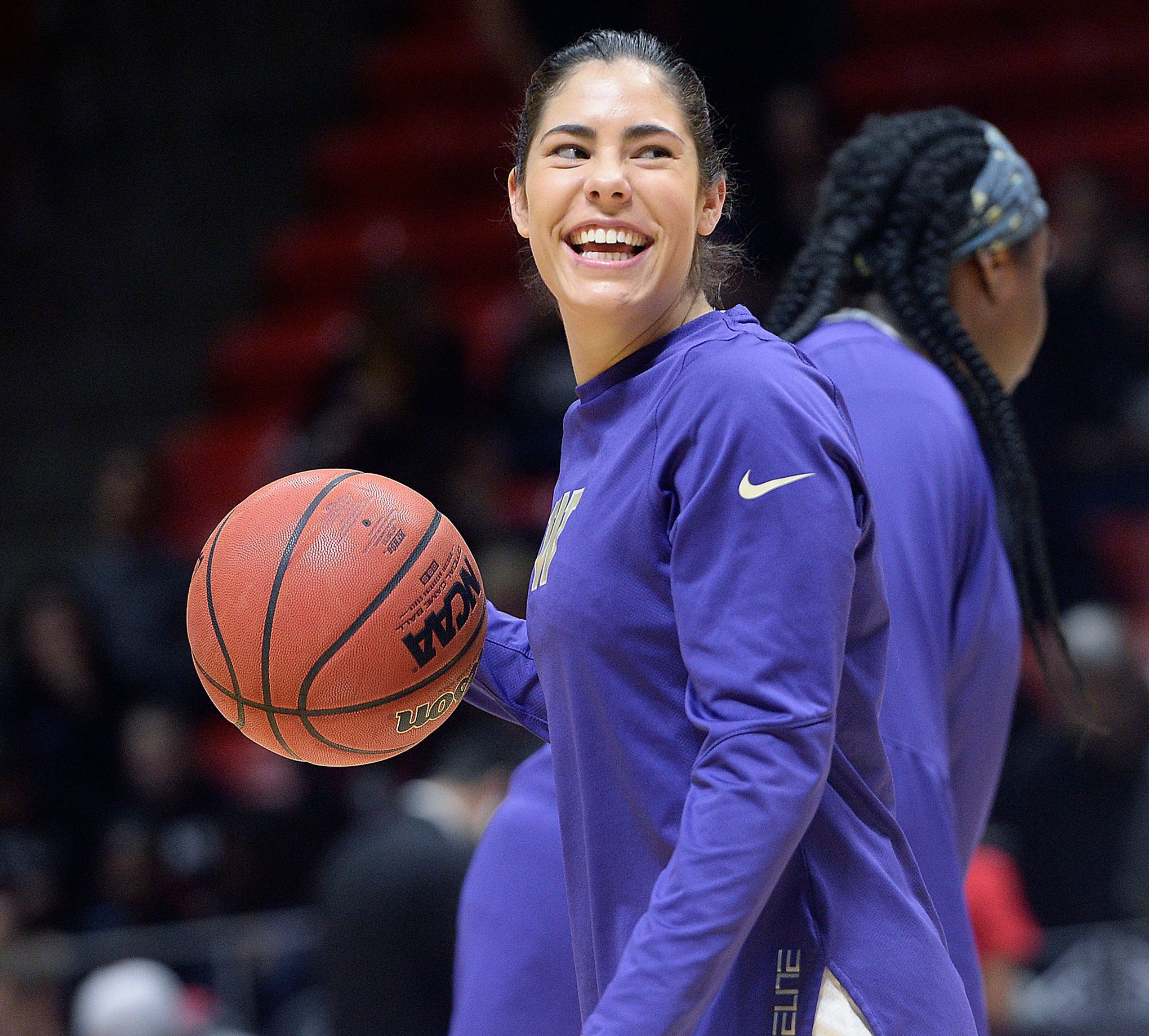 kelsey plum throws t shirt