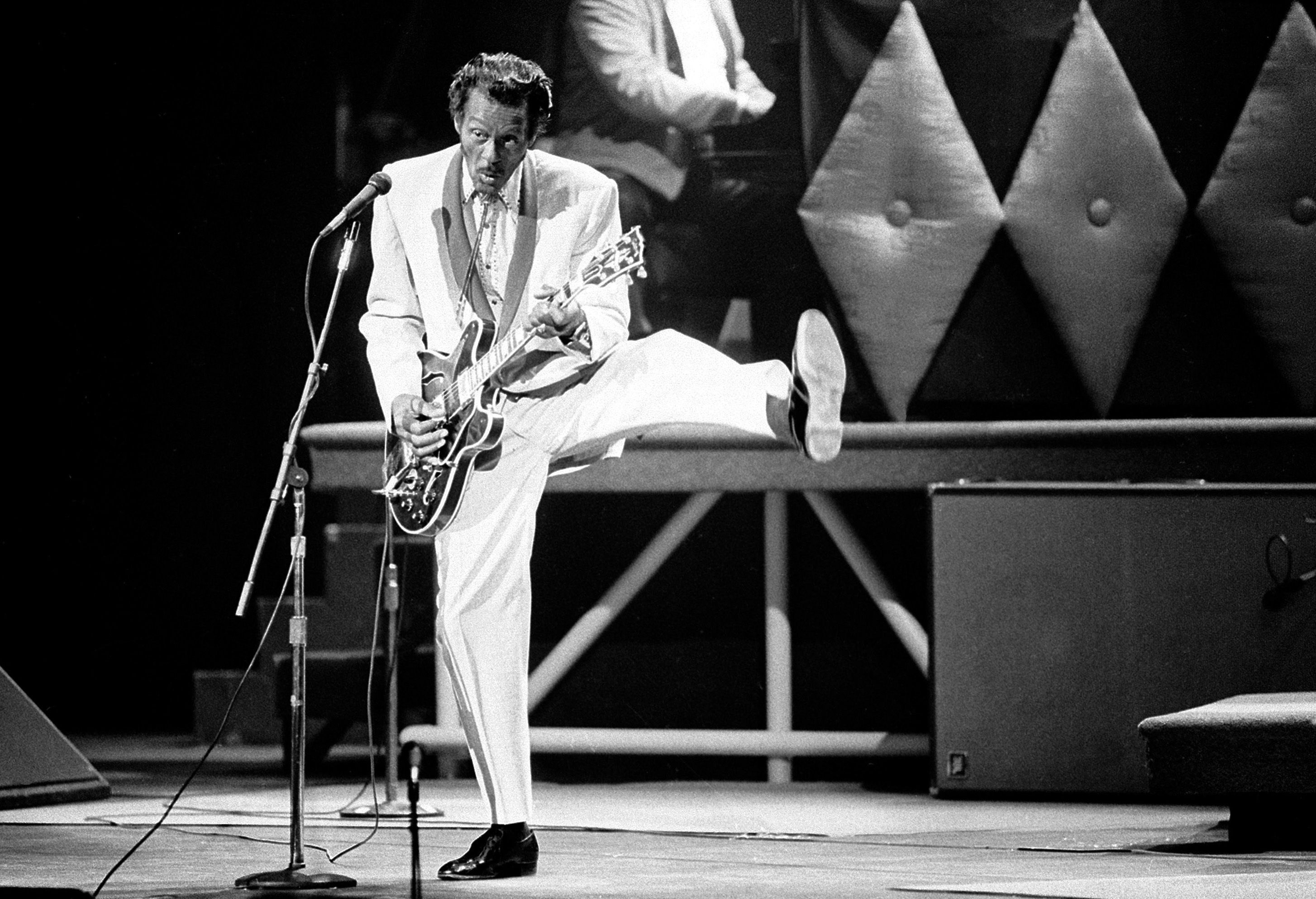 Rock 'n' roll legend Chuck Berry dies at 90 | The Seattle Times