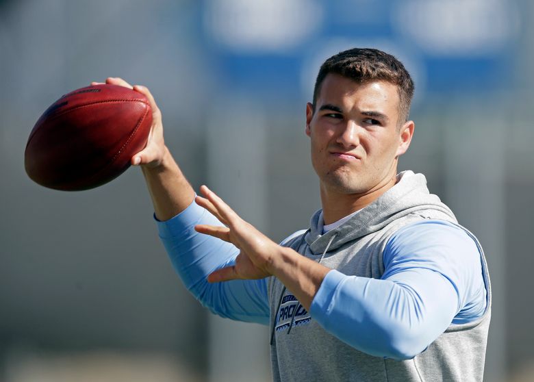 Tar Heels QB Mitch Trubisky draws crowd at UNC pro workouts