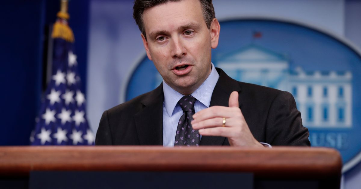 Obama surprises, thanks WH press secretary Josh Earnest during