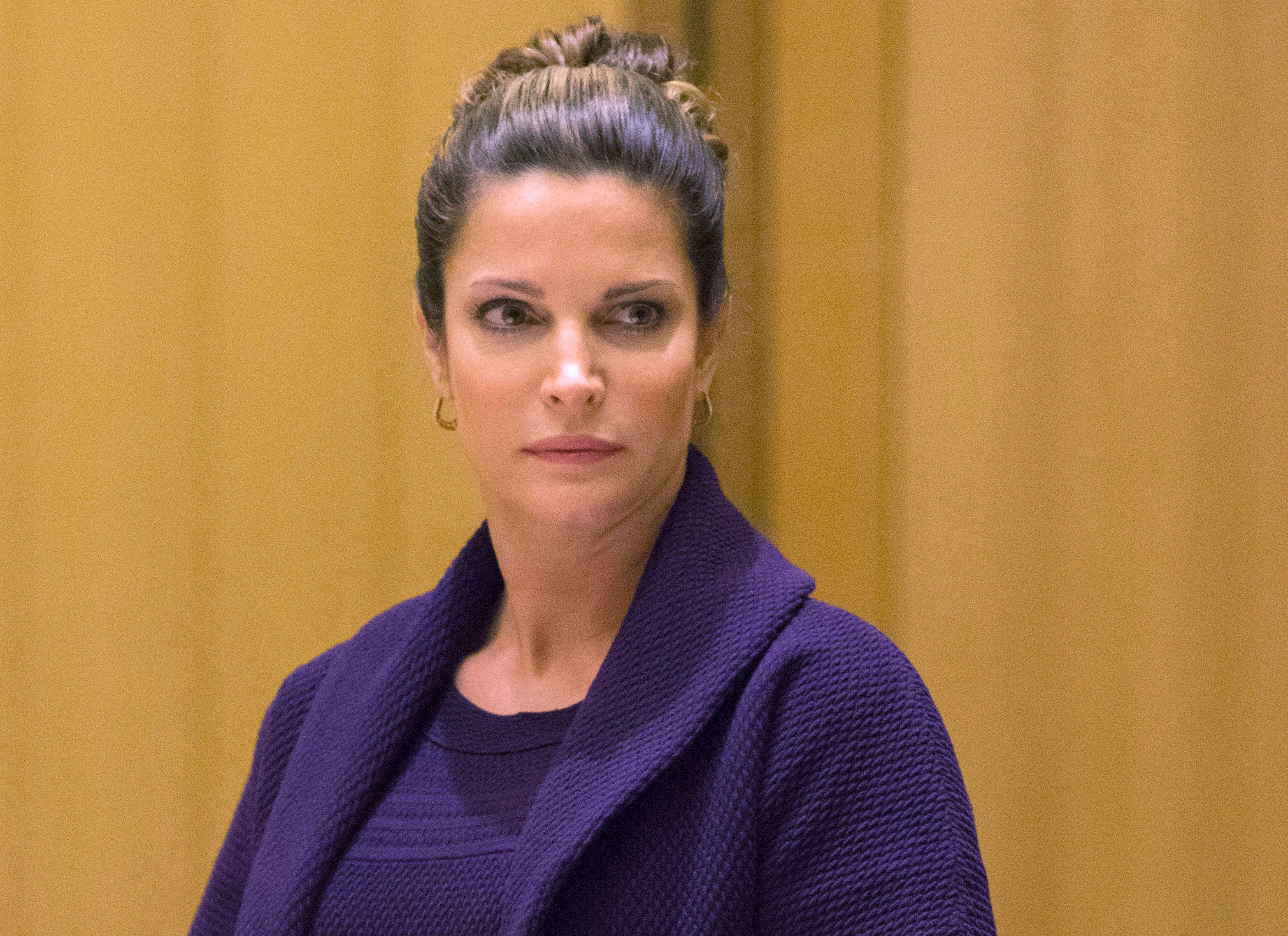 Stephanie Seymour completes alcohol program; charges dropped | The
