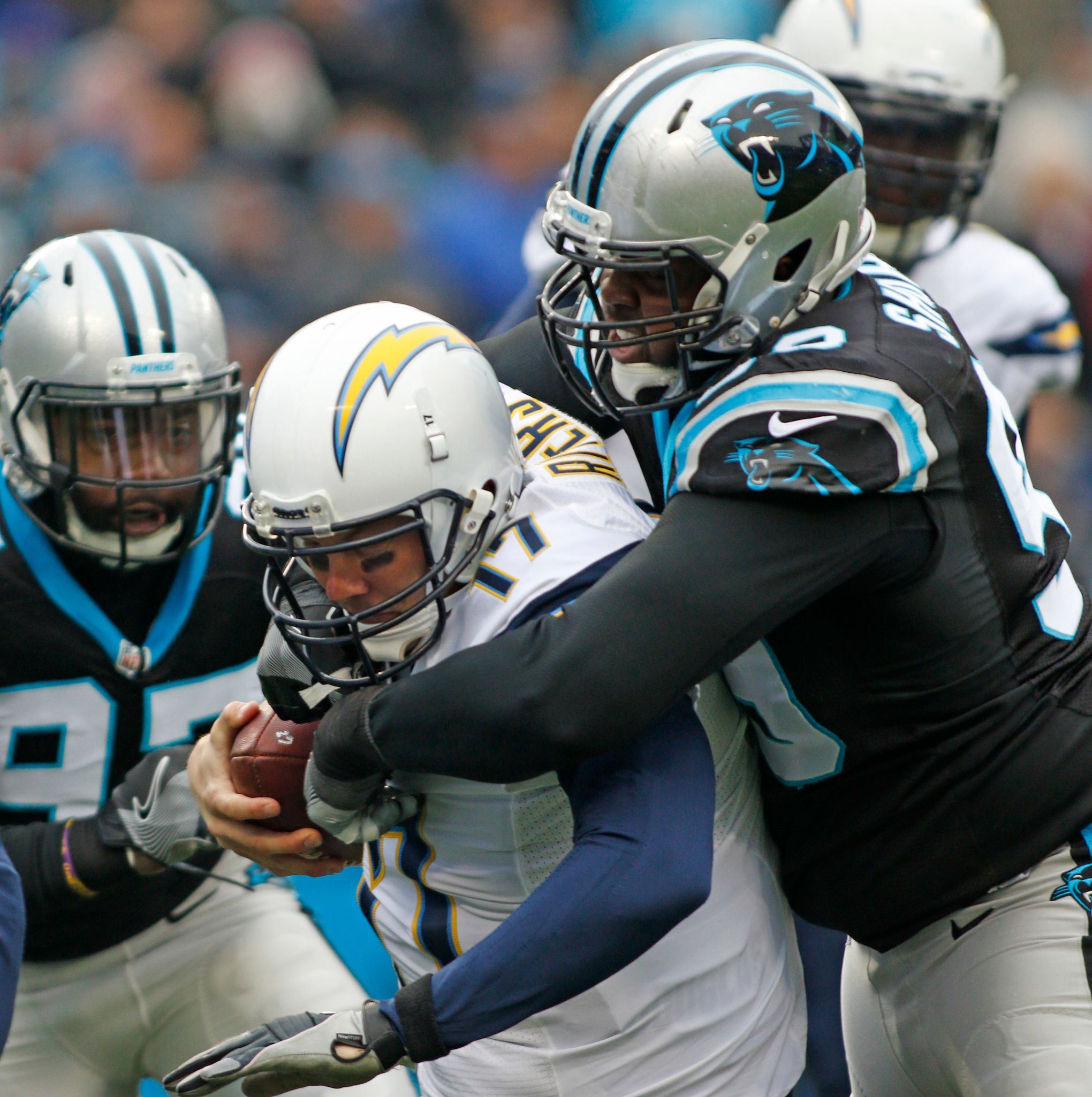 Panthers place non-exclusive franchise tag on defensive tackle Kawann Short  