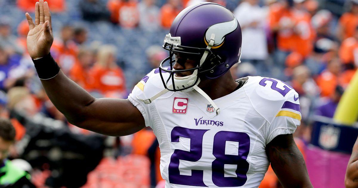 Saints, 32-year-old Adrian Peterson agree on 2-year contract