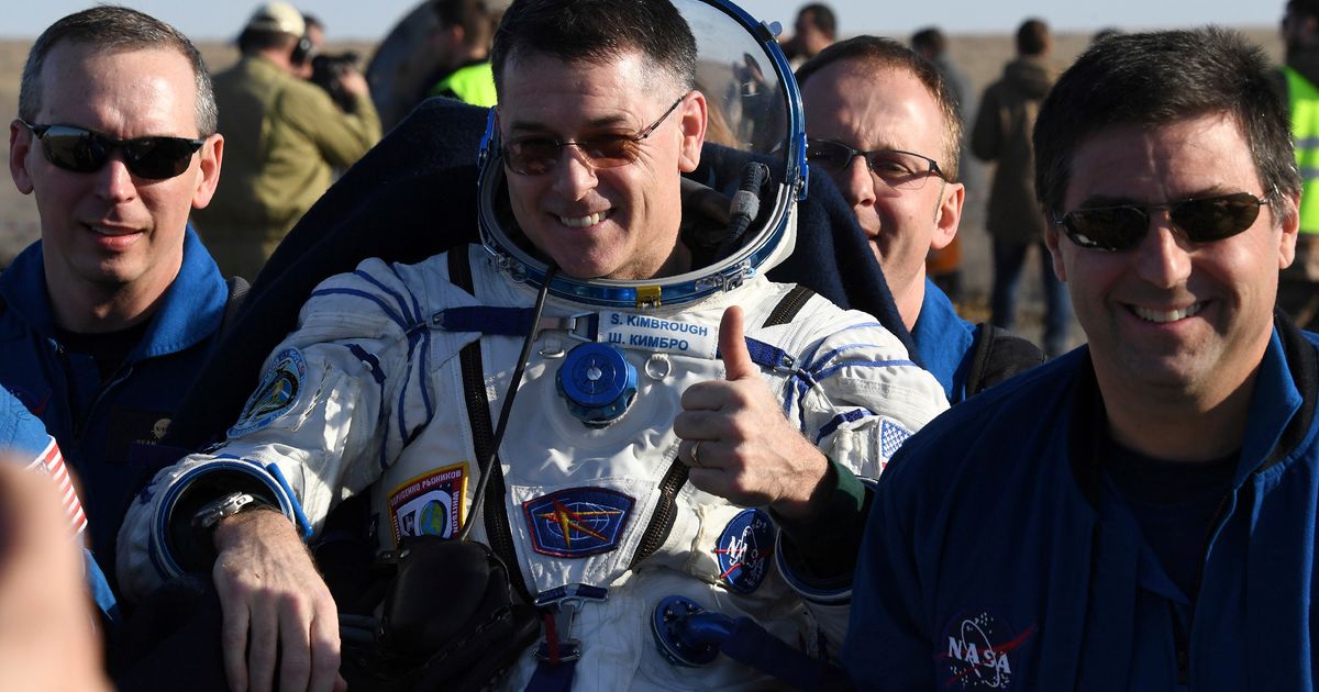 NASA astronaut and 2 Russian cosmonauts return to Earth | The Seattle Times