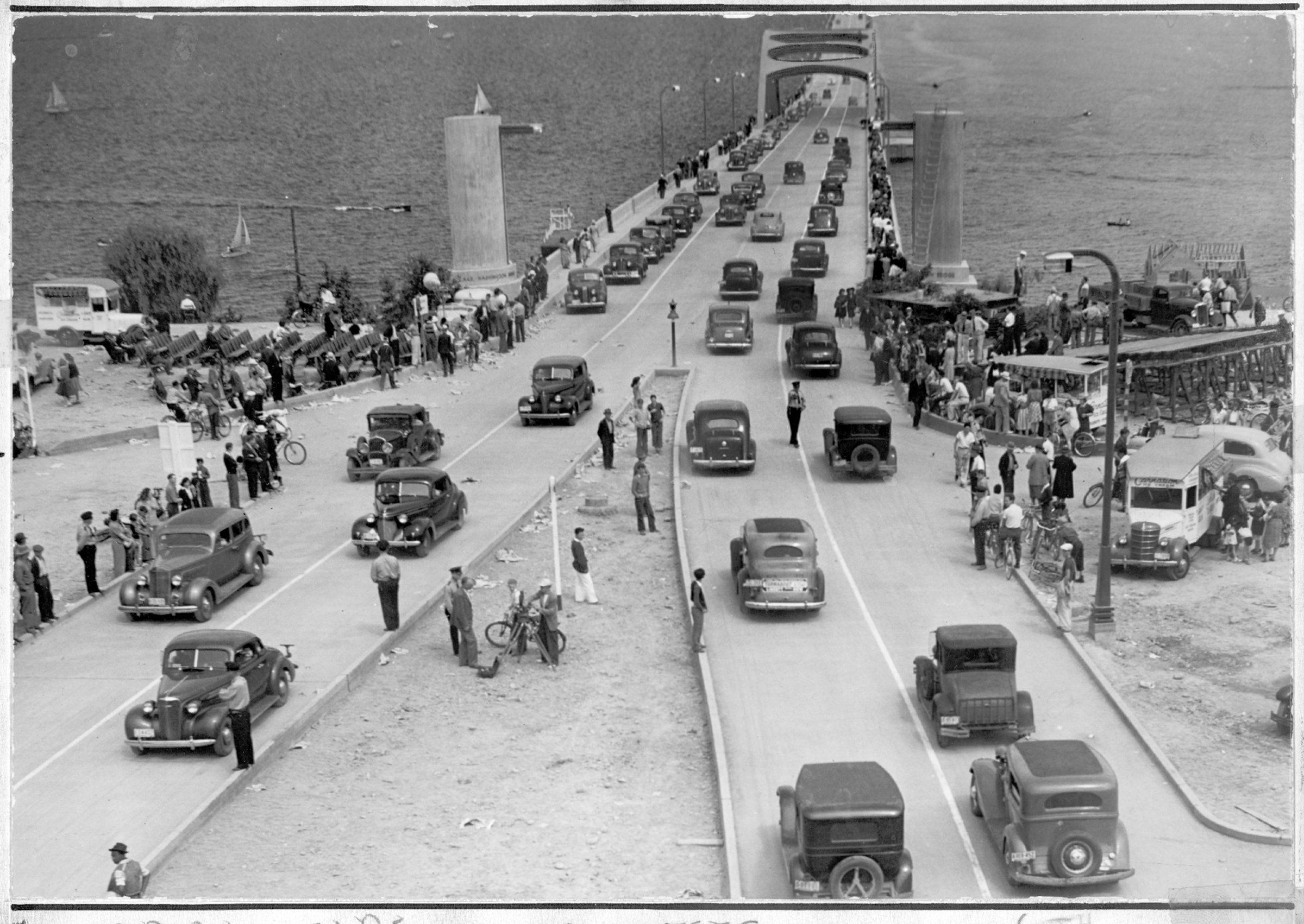 From the archives: A look back at the I-90 floating bridges before