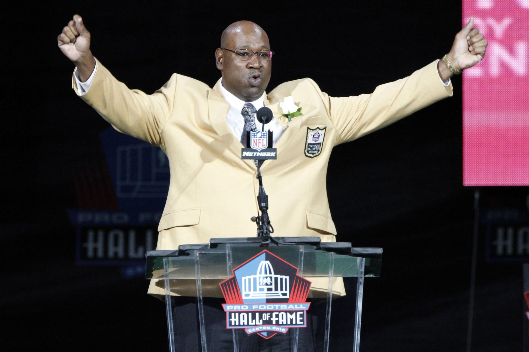 Cortez Kennedy: NFL Loses a Hall of Famer at Age 48 - Sports Illustrated