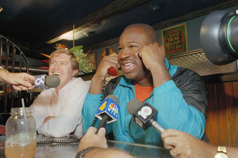 Seattle Seahawks Hall of Famer Cortez Kennedy dead at 48