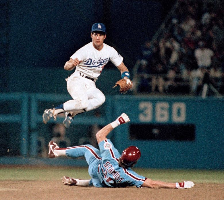 Former baseball player Steve Sax shifts into role of author 