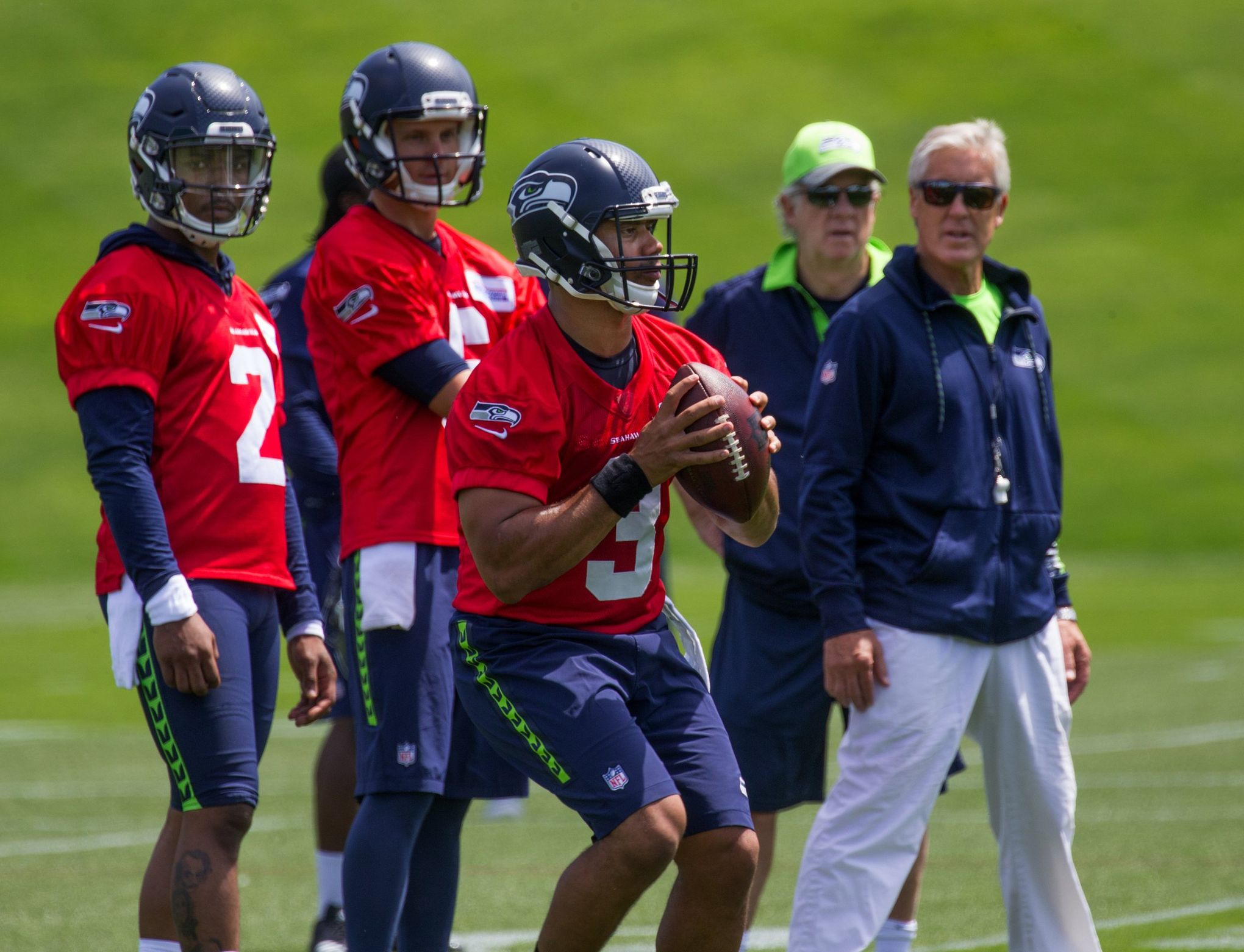 Seahawks connected to Colin Kaepernick again 18 months after last time -  Field Gulls