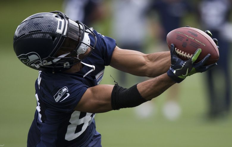 Seahawks re-sign tight end Luke Willson, release cornerback Pierre Desir