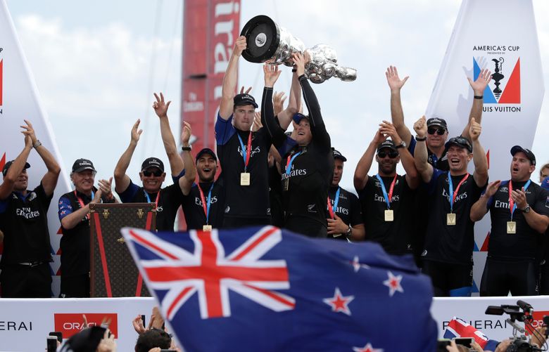 Emirates Team Nz Win The Louis Vuitton Cup