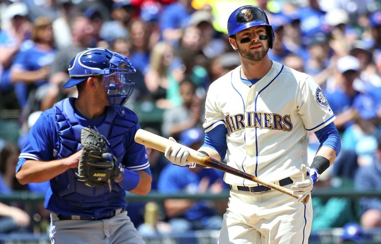 Jays and their fans dump on Mariners table in annual Seattle sojourn