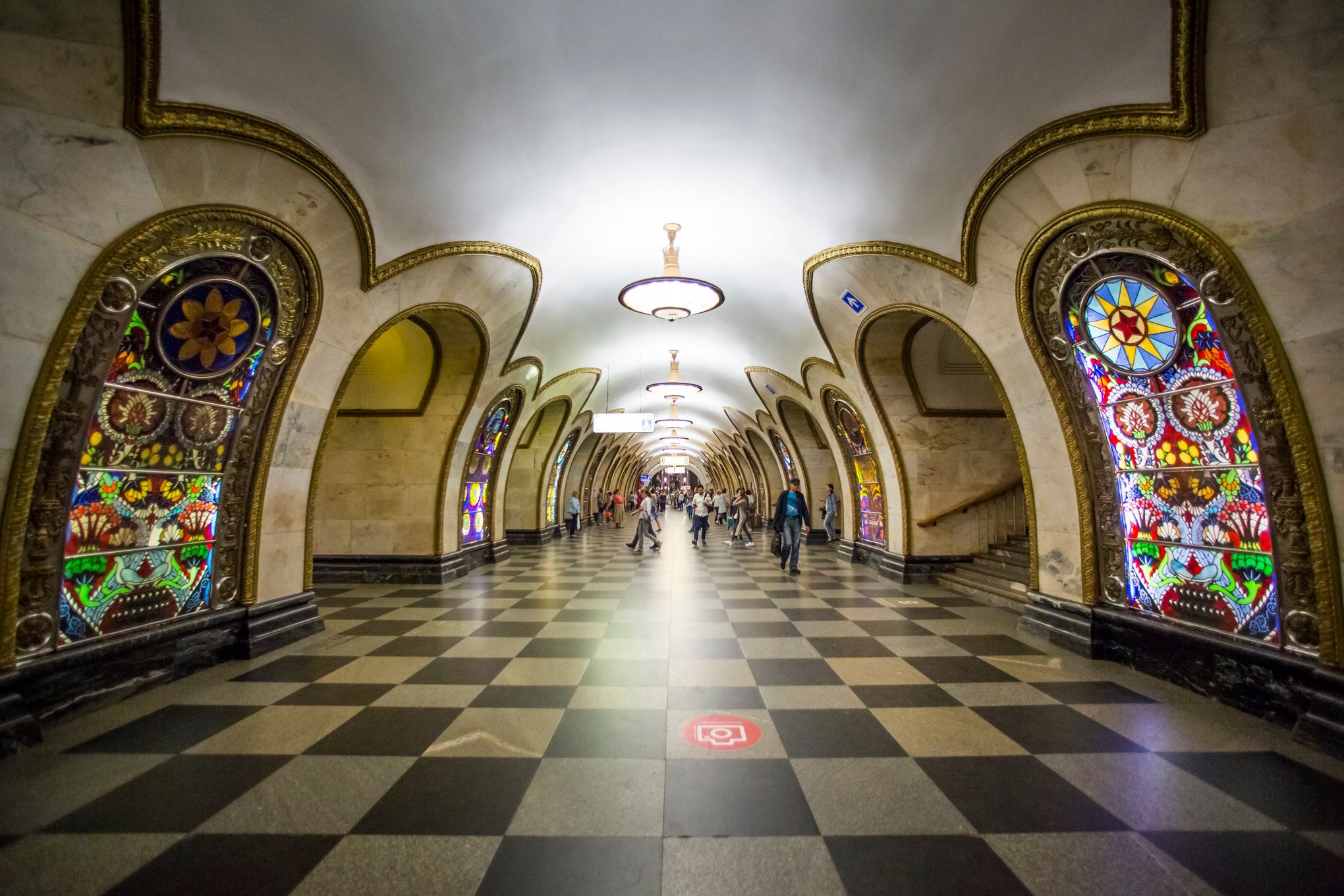 Новослободская метро Москва