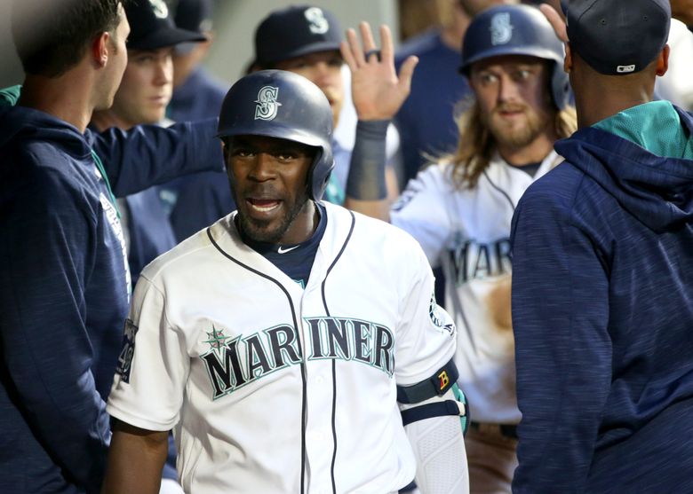 Mariners 2001 All-Stars reunite 22 years later in front of Seattle