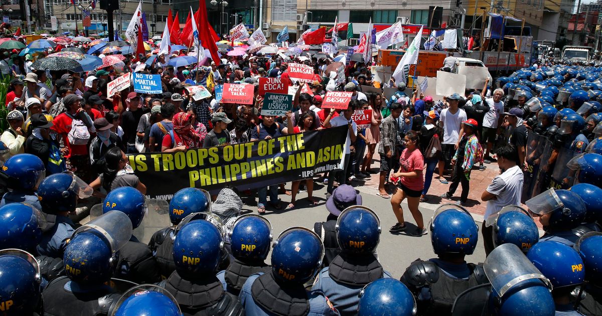 Philippine flag raised on Independence Day in war-torn city | The ...