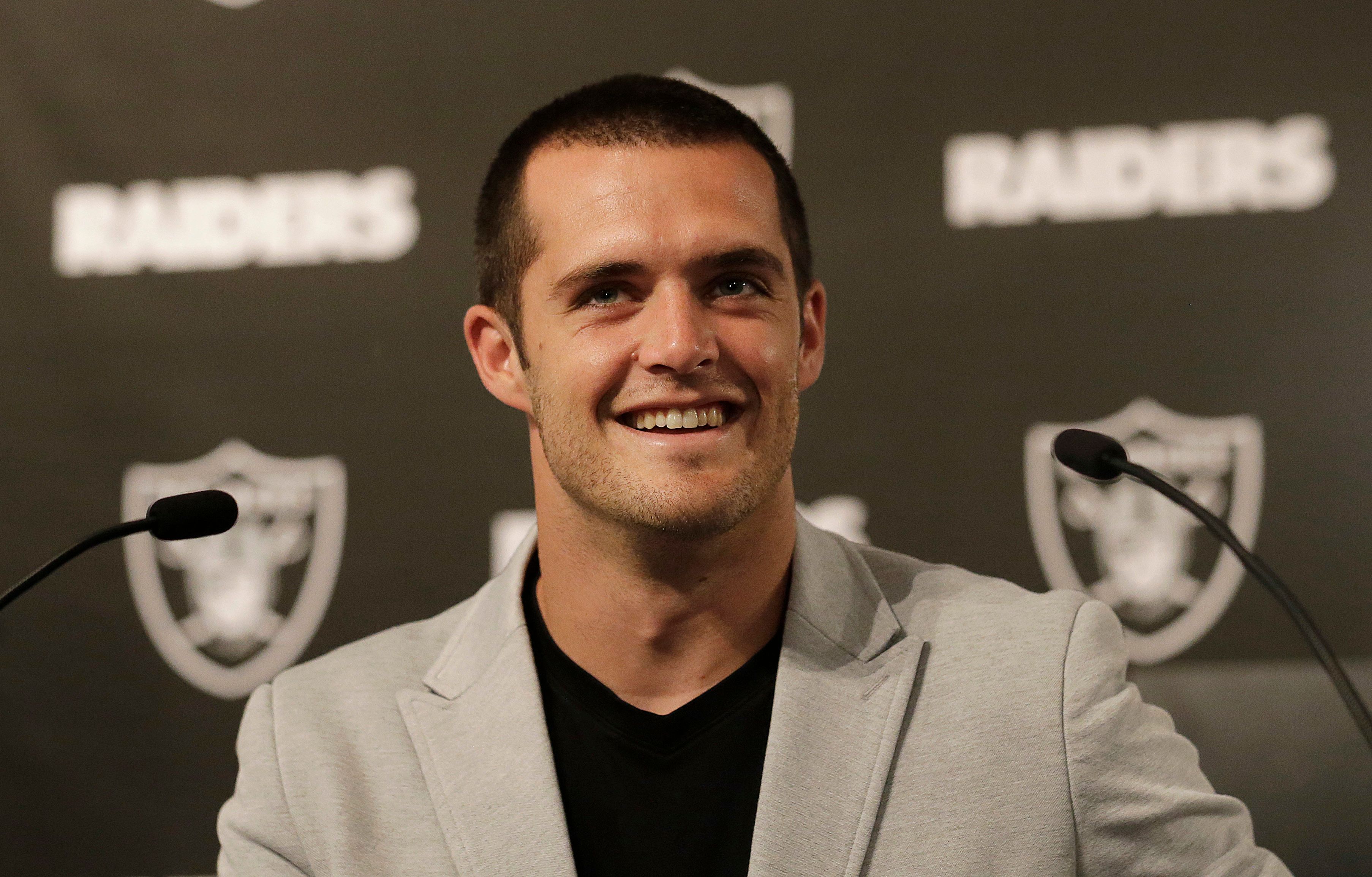 Raiders Reward QB Derek Carr With Record $125 Million Deal | The ...