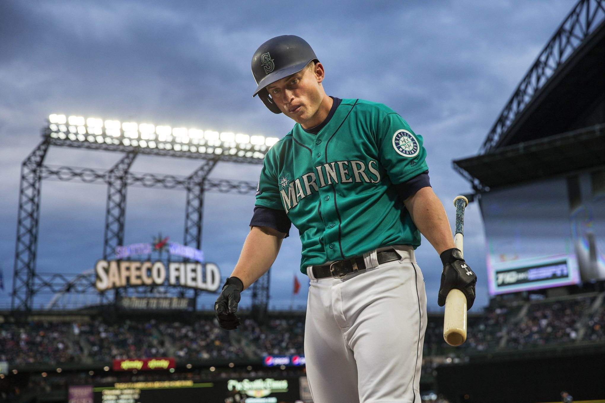 Here's why Julio Rodriguez, Luis Castillo deserve share of blame for  Mariners missing playoffs