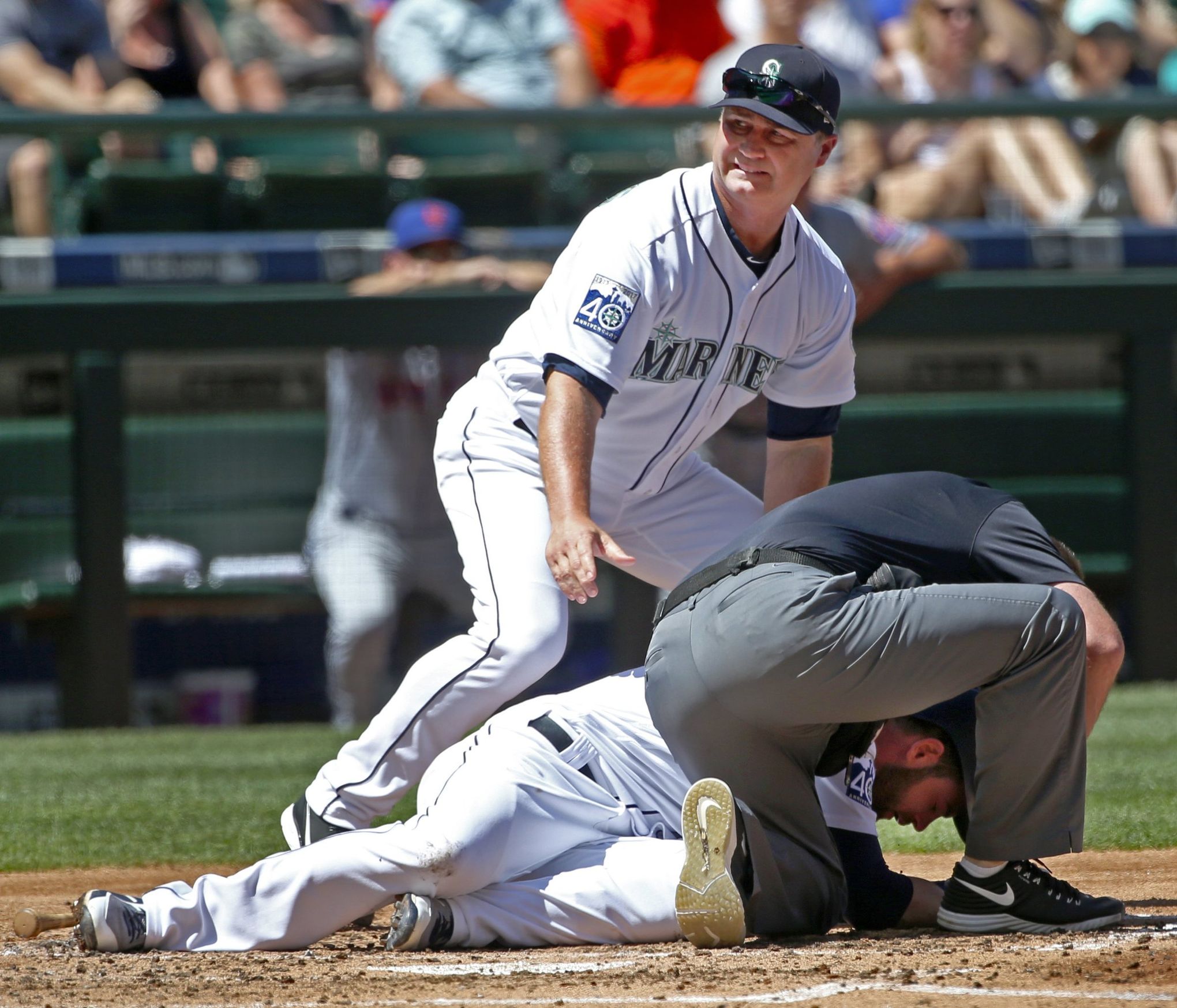 Mariners move on after Mitch Haniger exit