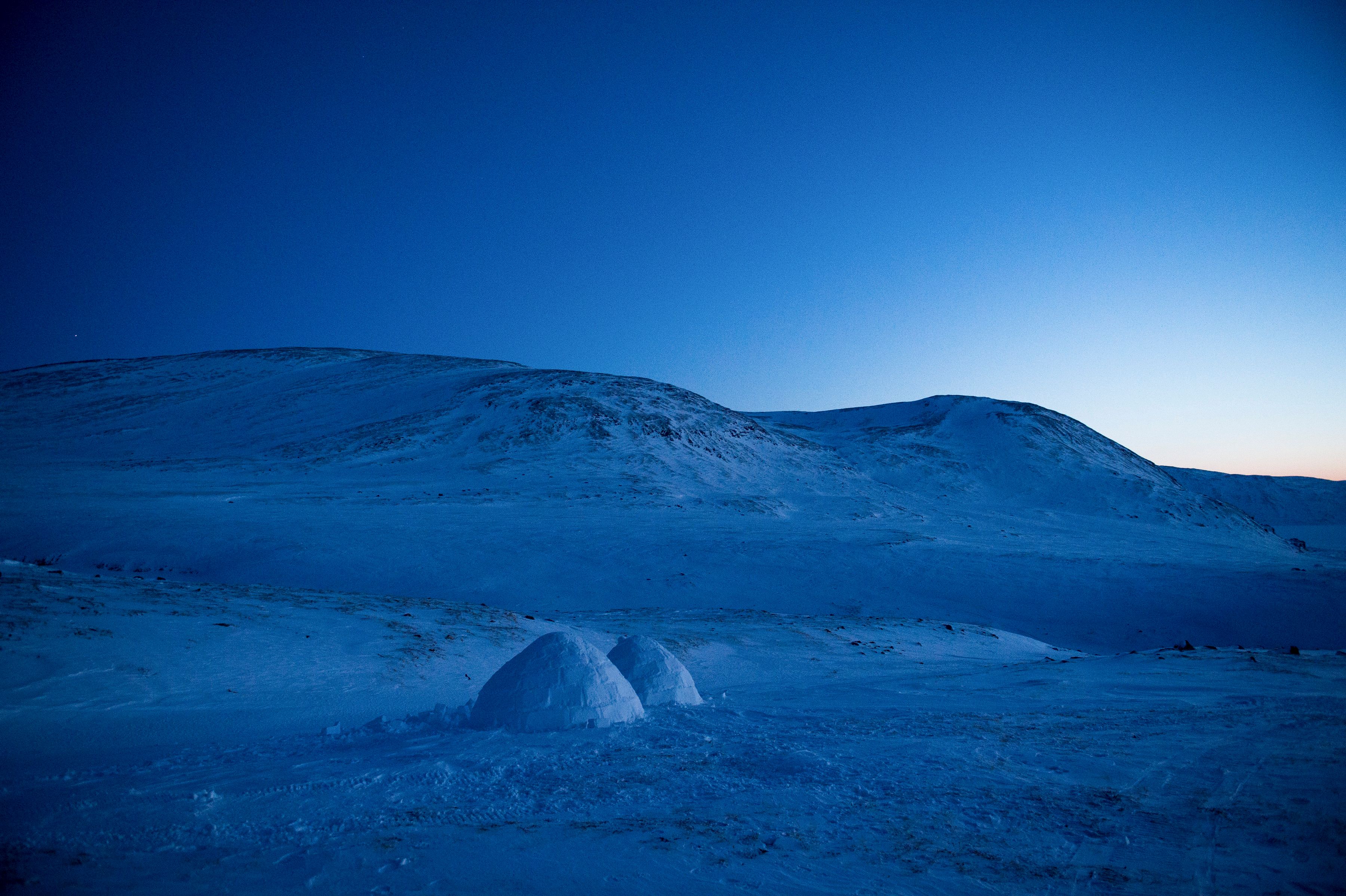 Making igloos a vanishing art in the Arctic The Seattle Times