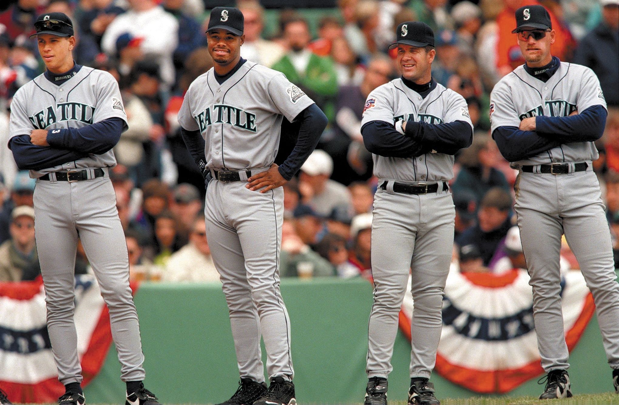 Seattle Mariners on X: Those 1995 Mariners from last season? Well,  they're back as the 2001 Mariners 🤣👏  / X