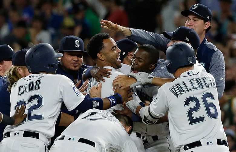 Mike Zunino hopes friend and former Mariners teammate Danny