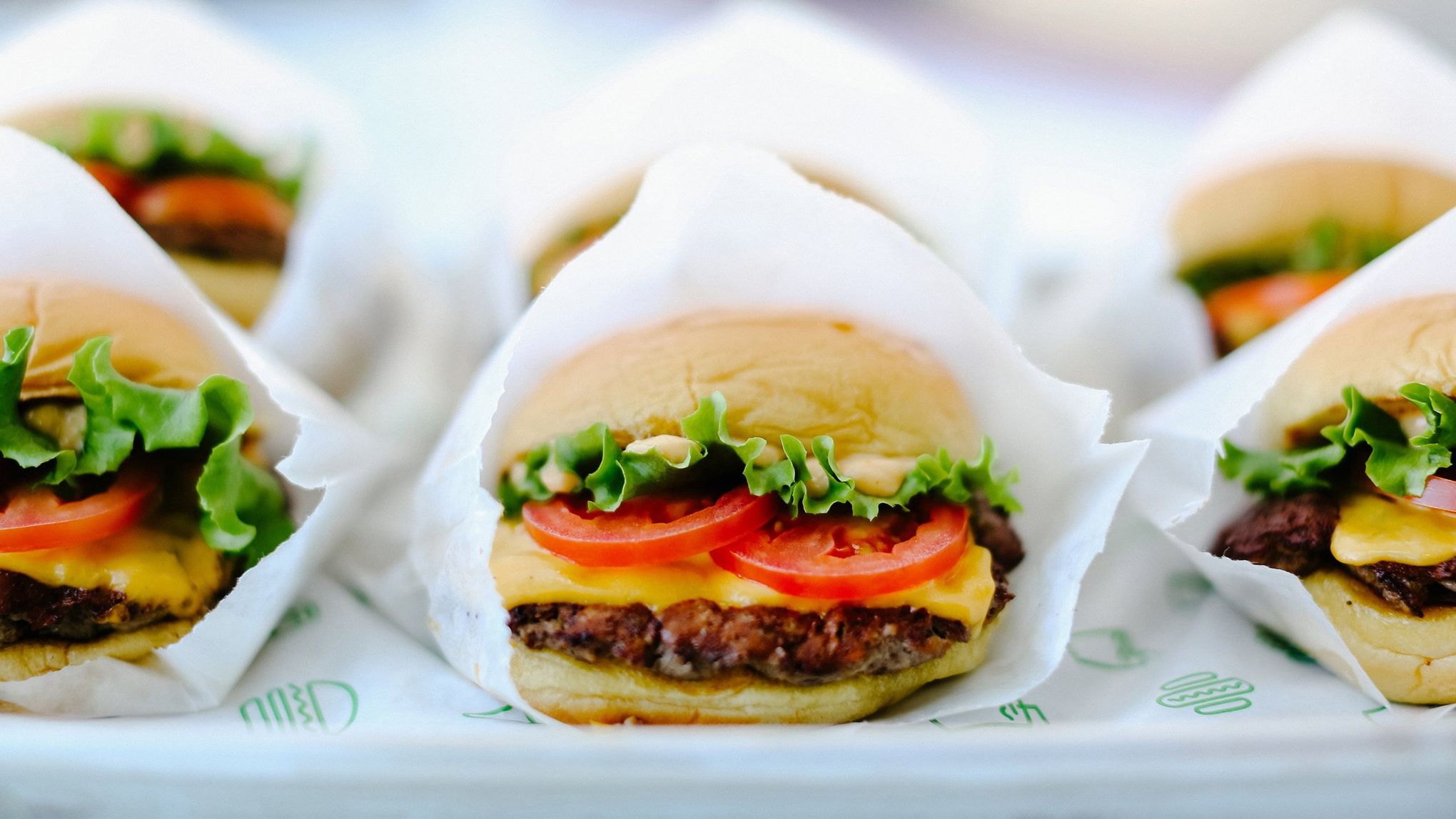 Is Shake Shack really all that? Seattle Times food writer tries the  hamburger chain for the first time