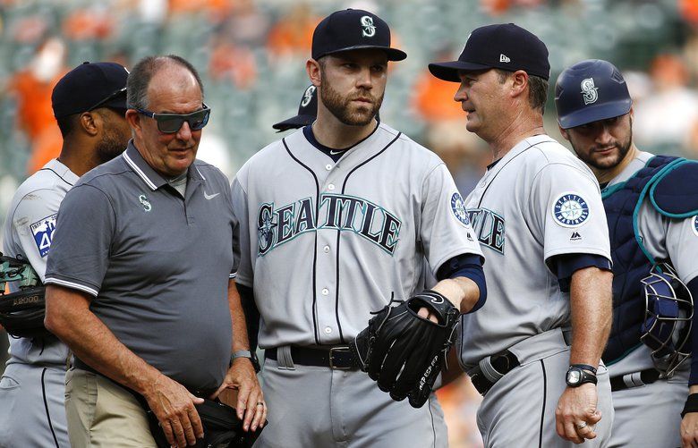 David Phelps exits the Mariners’ loss in Baltimore with more discomfort ...