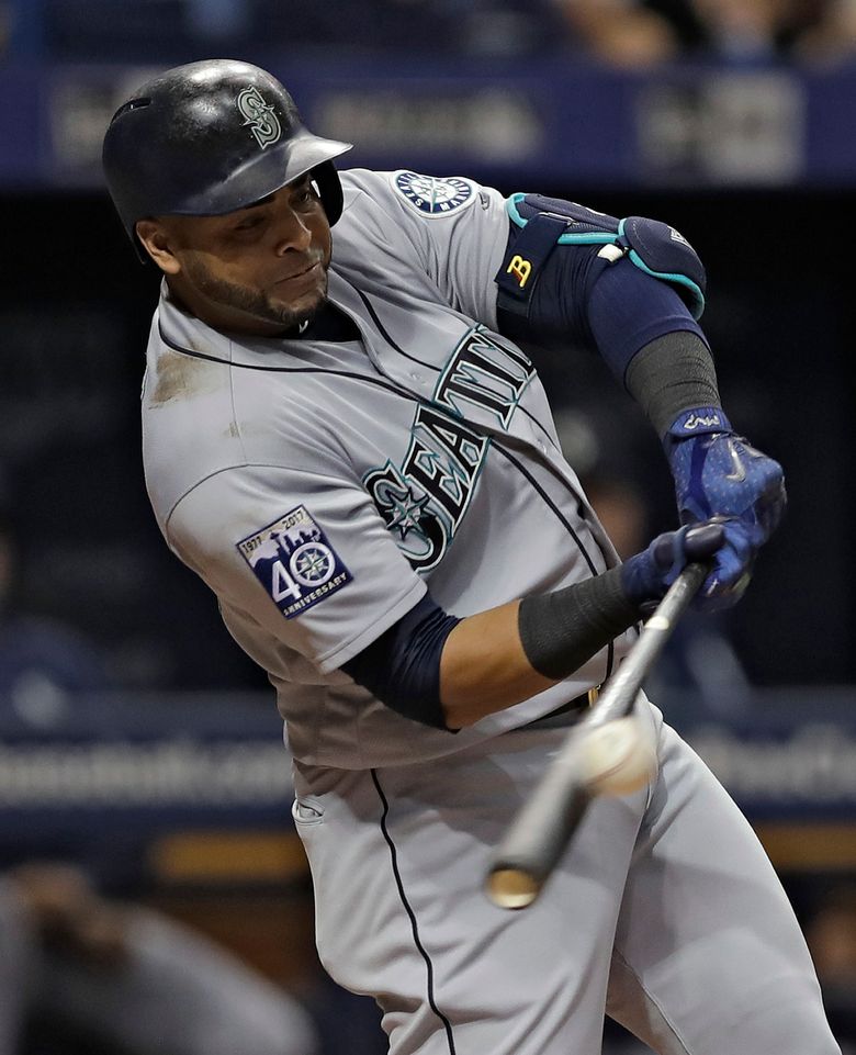 Nelson Cruz pulled from lineup, 04/13/2021