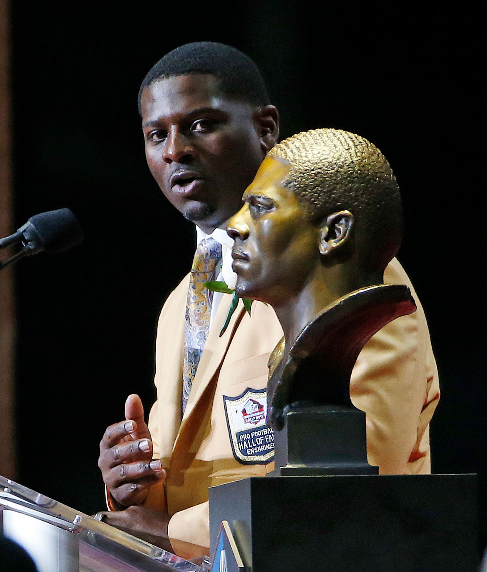 LaDainian Tomlinson talks Pro Football Hall of Fame, Terrell Davis