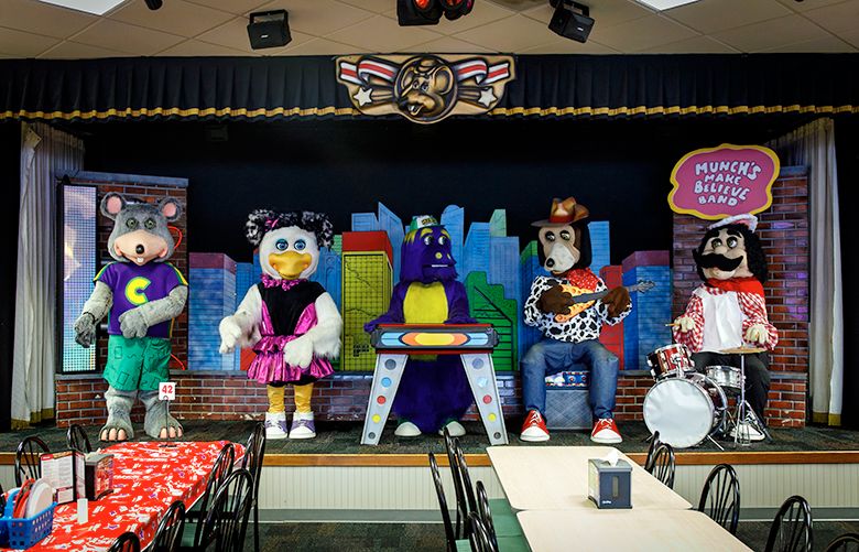 Chuck E. Cheese’s Is Breaking Up The Animatronic Band | The Seattle Times