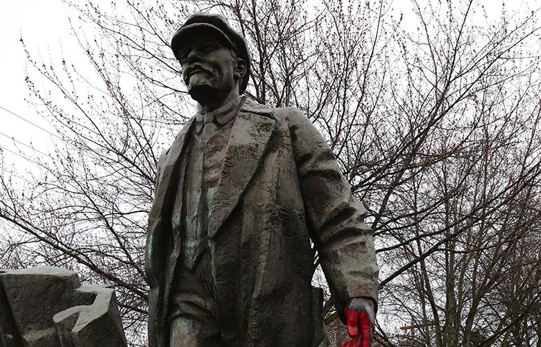 Seattle Mayor Ed Murray calls for removal of Confederate monument
